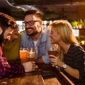 Pub Crawl ¡Tour de fiesta por Esmirna!